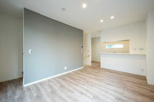 ���¸ͷ�����